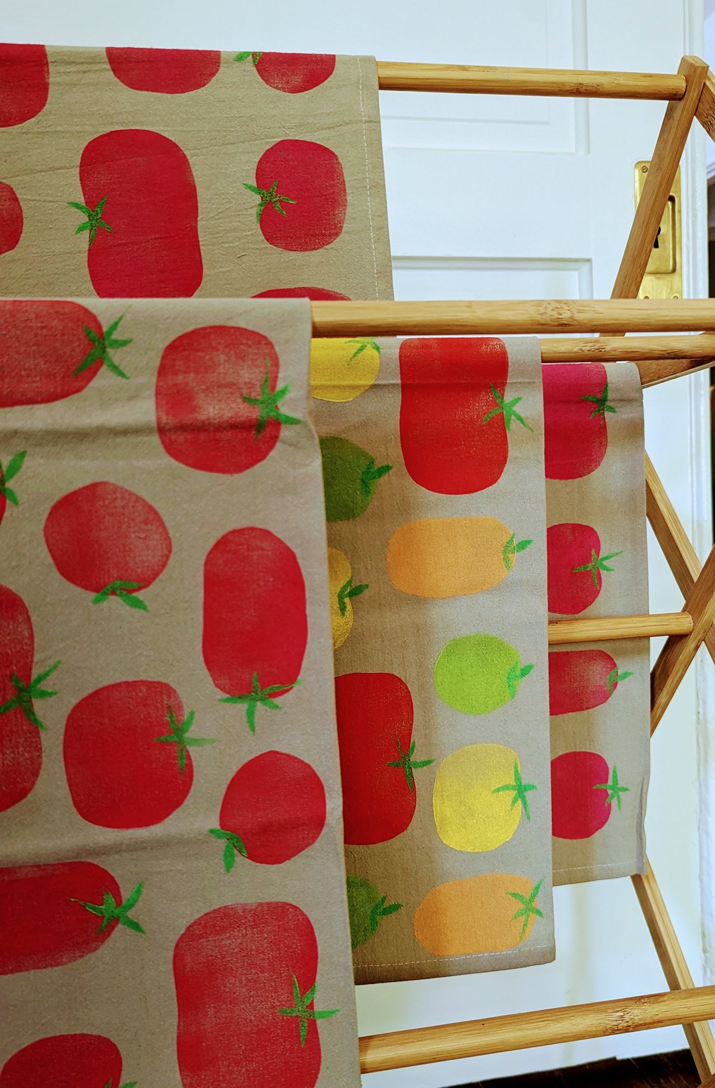 block printed kitchen towel : tomato / tom(ah)to